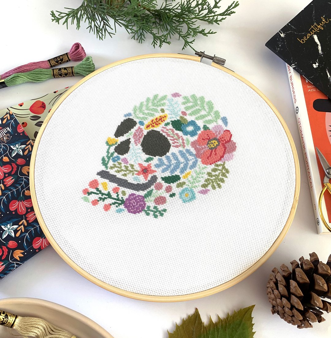 Floral Skull Cross Stitch PDF Pattern | 十字繡圖案 - 手工艺教程/工具书 - 其他材质 