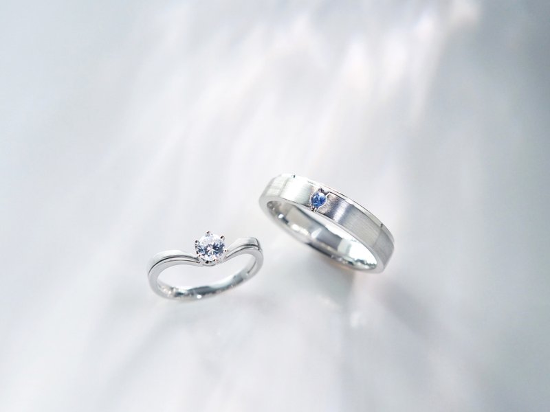 星夜旋律 | 钻石戒指 / 蓝宝戒指 / 钻戒 / 白金 | 婚戒系列 - 戒指 - 宝石 白色