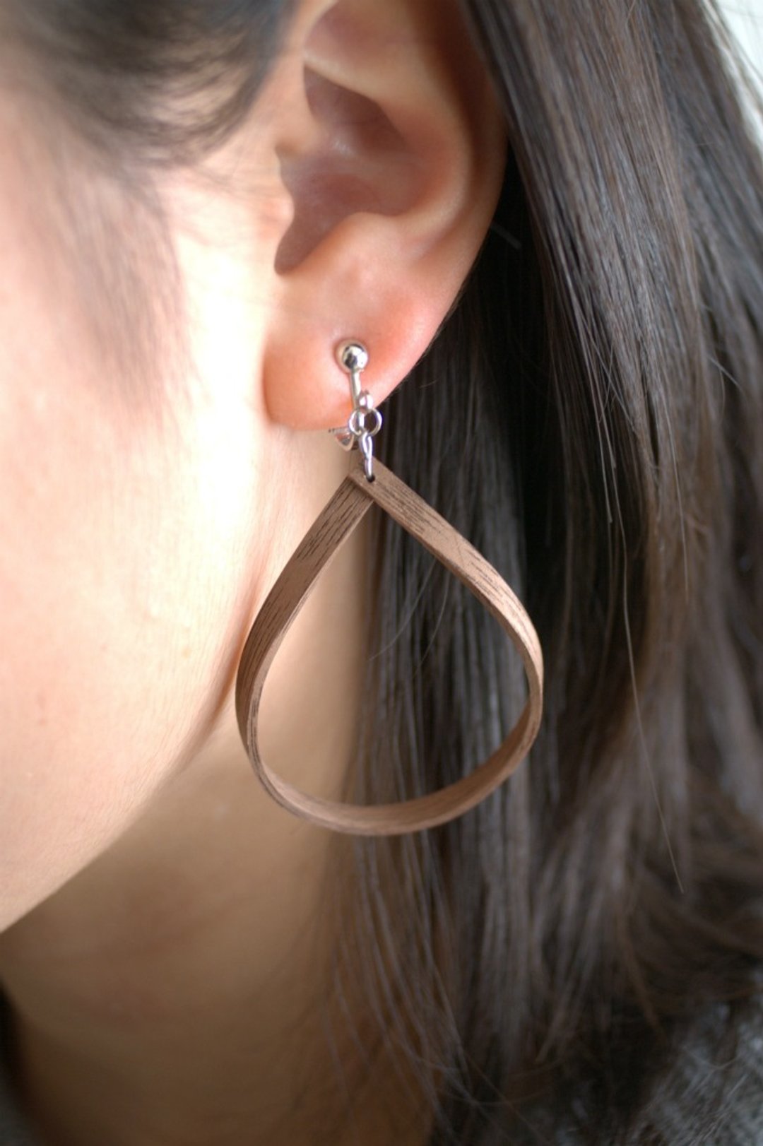 -drop pierced earring- drop pierced Clip-On - 耳环/耳夹 - 木头 咖啡色