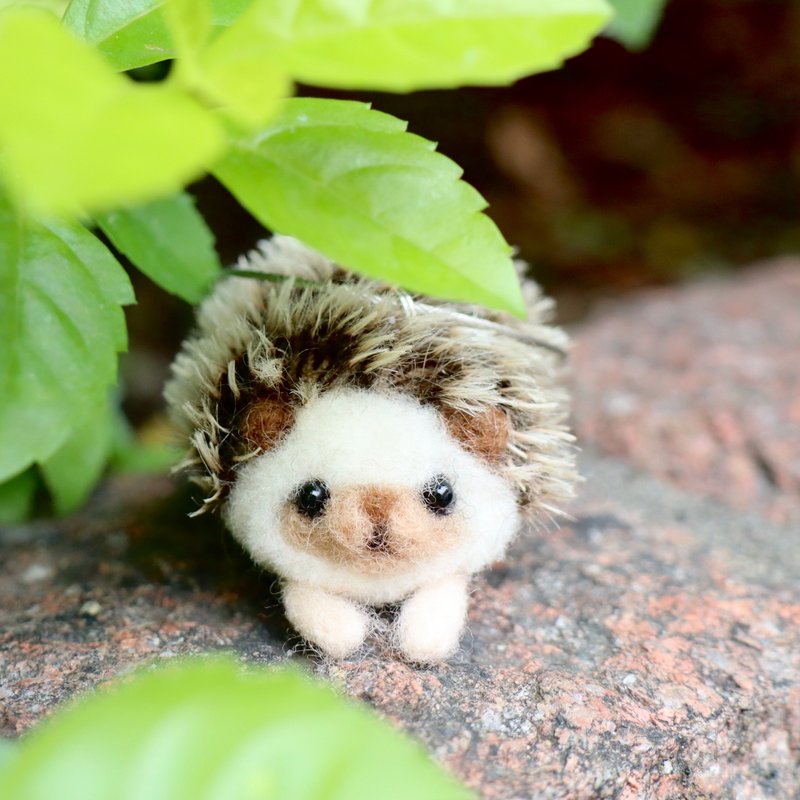 羊毛毡 趴趴刺猬吊饰 钥匙圈 - 吊饰 - 羊毛 咖啡色