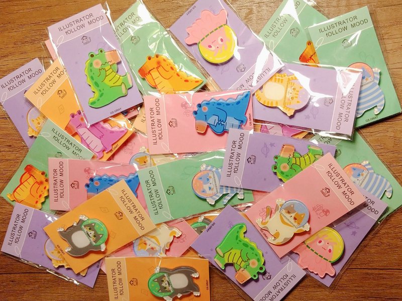 插画告白造型别针-【买三款别针优惠】 - 徽章/别针 - 压克力 