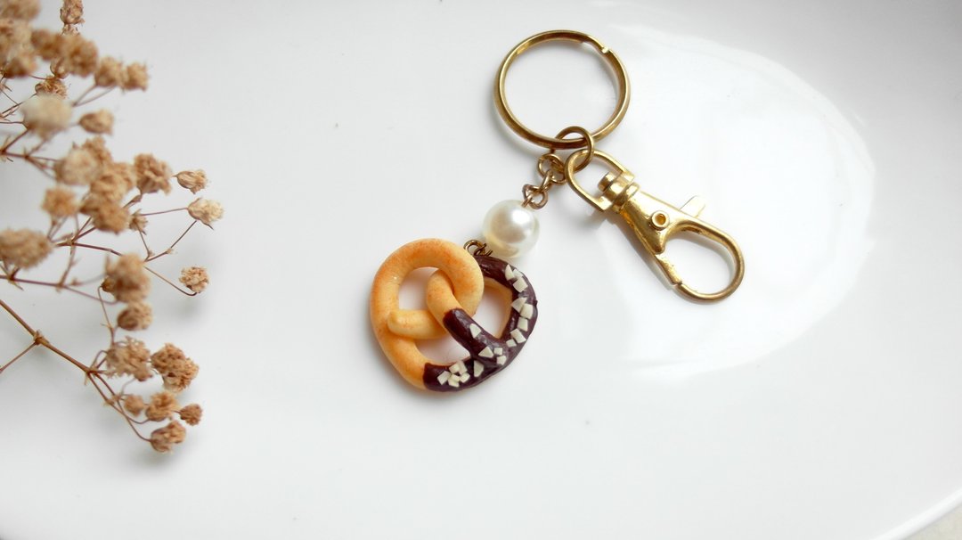 *福利品 / 展示品* 巧克力 扭结饼 钥匙圈 包包挂饰 日本黏土 - 钥匙链/钥匙包 - 粘土 多色