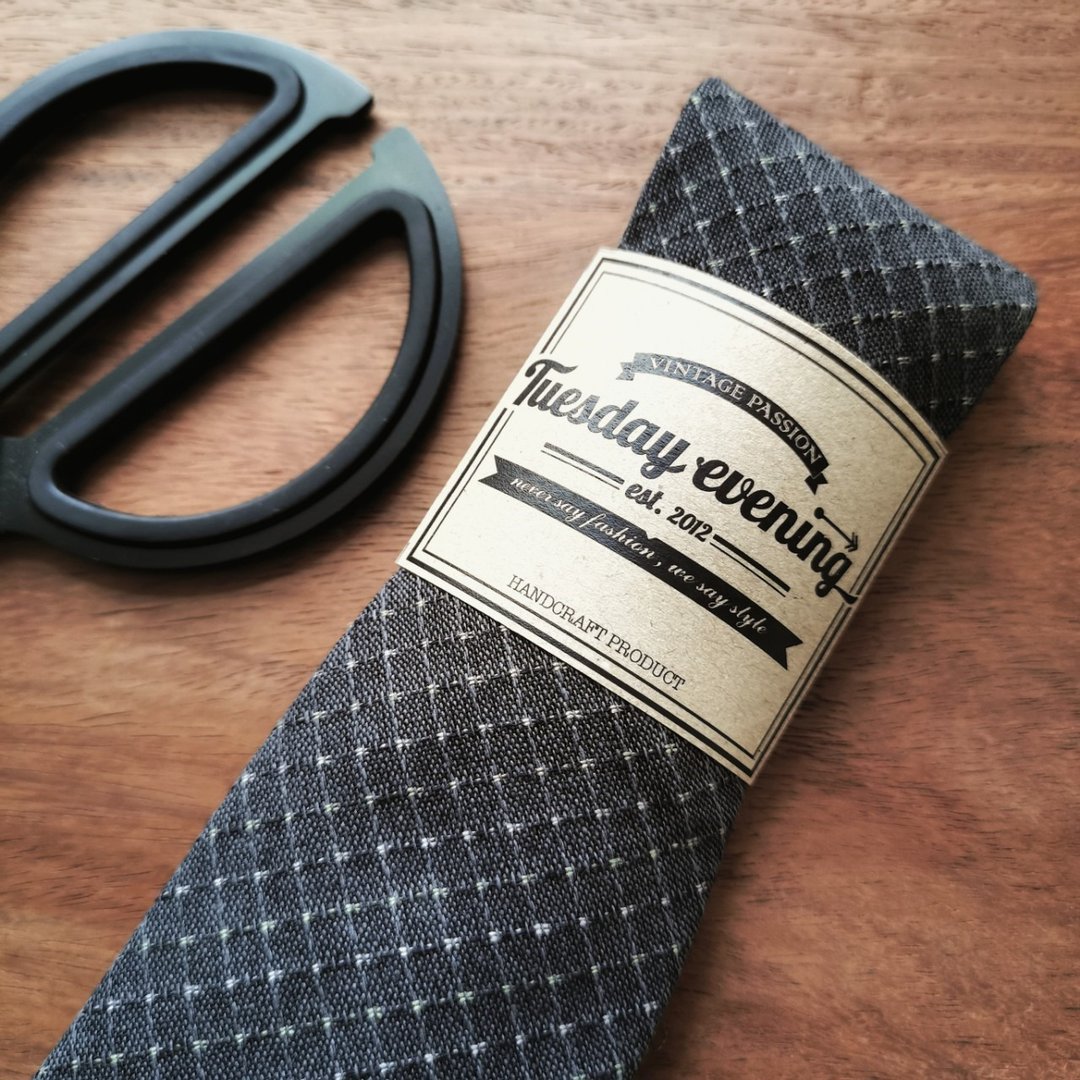 Neck Tie Dark Grey Square Table - 领带/领带夹 - 棉 灰色