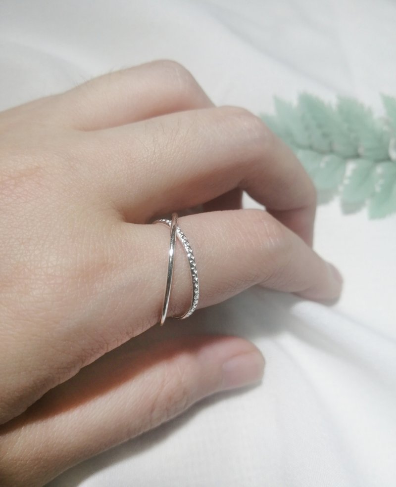 【交错】纯银戒指 925纯银 简约款 生日  礼物   定制  手作 - 戒指 - 纯银 银色