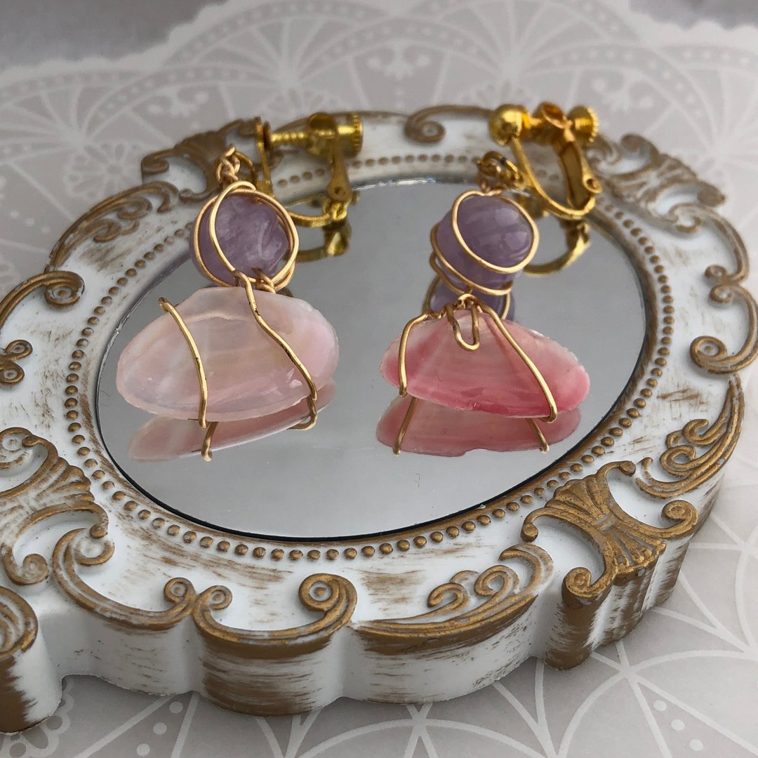 Cherry shell and natural stone wire Clip-On - 耳环/耳夹 - 贝壳 粉红色