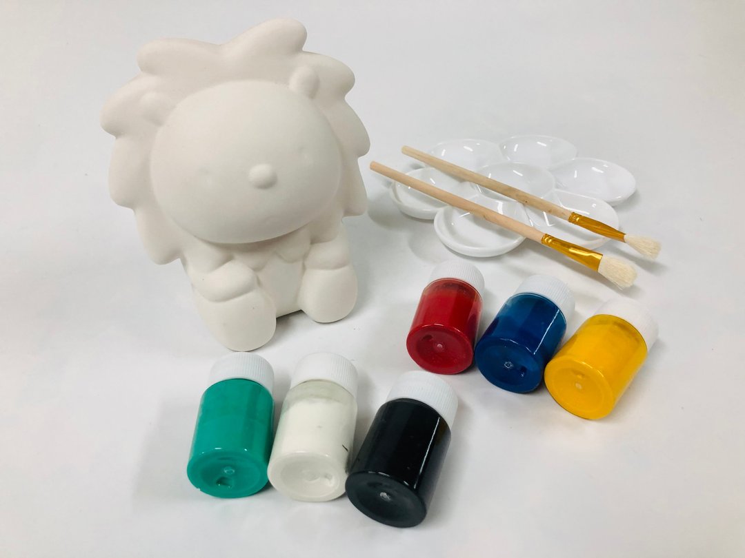 可爱小狮子陶瓷白坯存钱筒 彩绘材料组 (含彩绘材料) - 陶艺 - 陶 多色