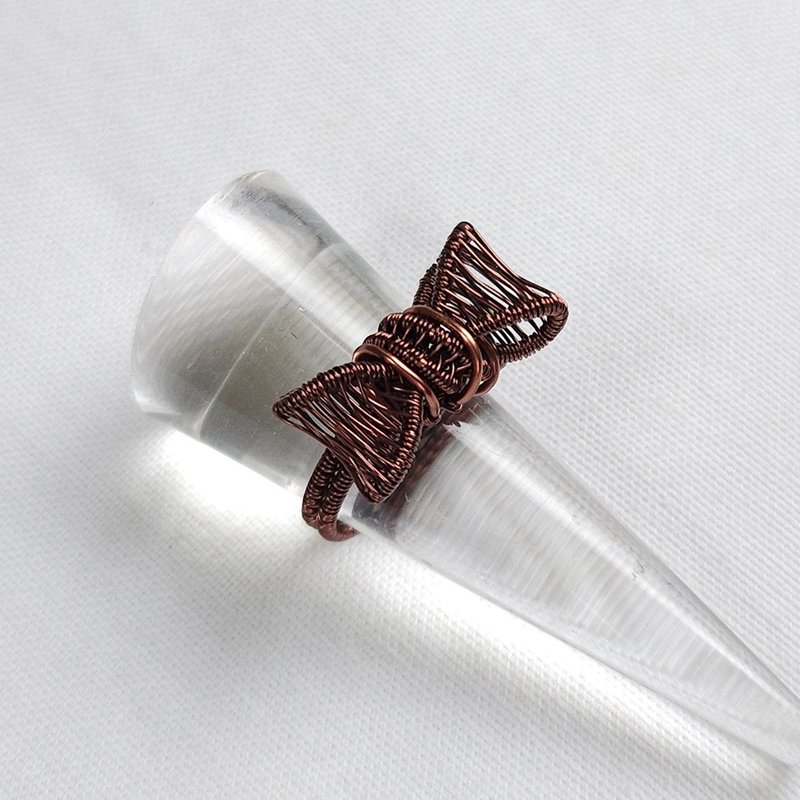 指尖蝴蝶戒A - 戒指 - 其他金属 