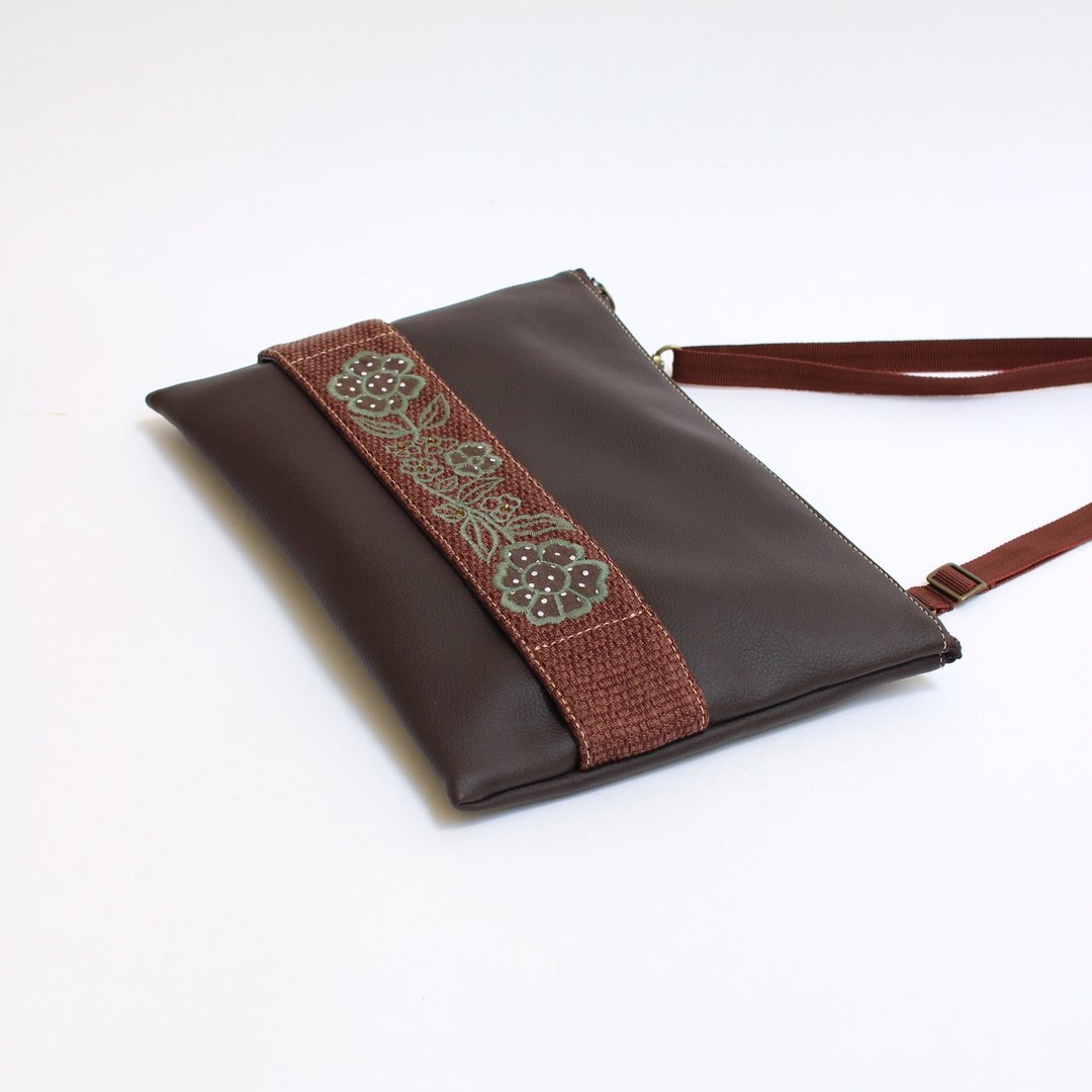 Retro flower embroidery, handbag - 电脑包 - 聚酯纤维 咖啡色
