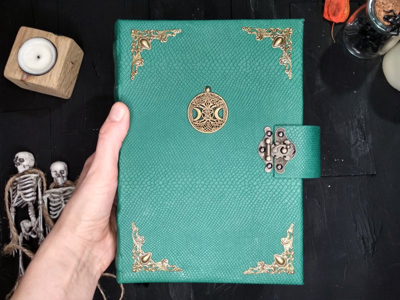 女巫魔法书 复古魔法日记 手工制作贩售 - 笔记本/手帐 - 纸 绿色