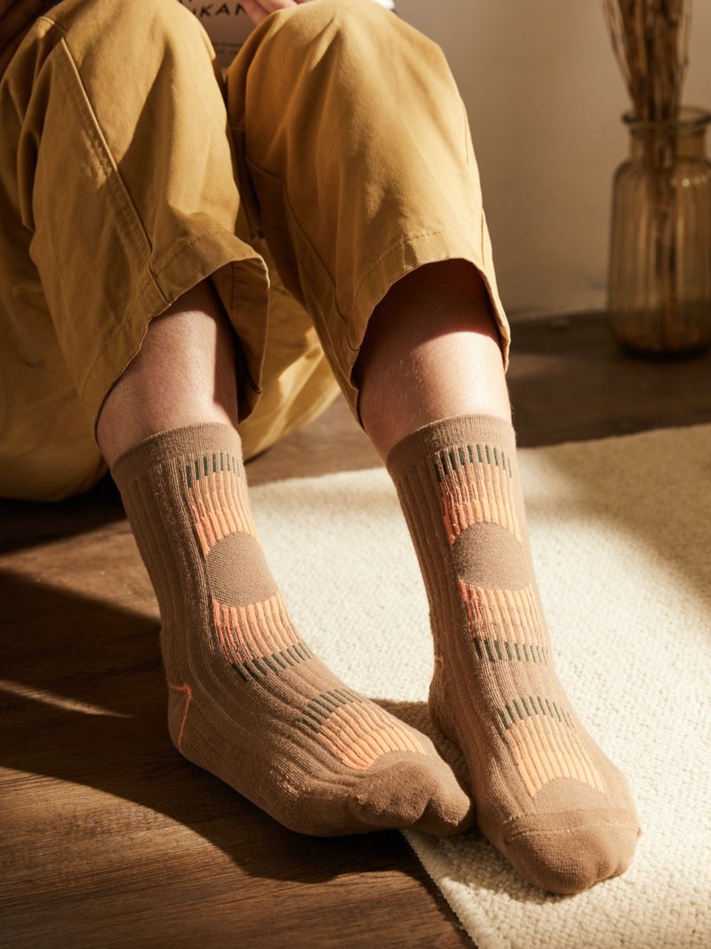 GOODPAIRSOCKS | Sun Day | Sport Crew Socks 运动高筒袜 - 袜子 - 棉．麻 多色