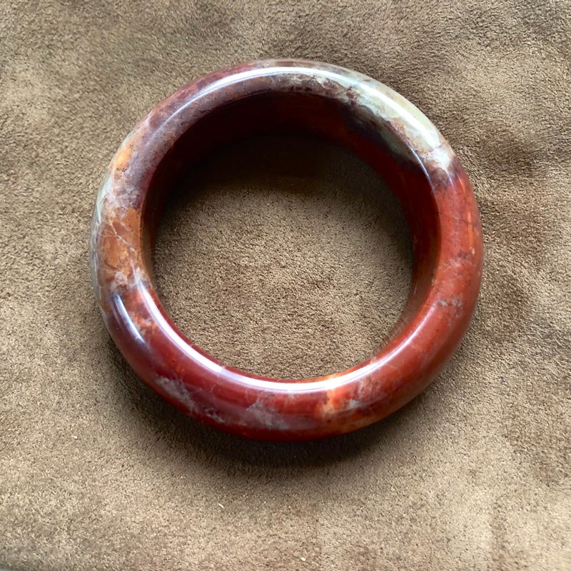 天然辽阳红玉皮籽料手镯/油润/稀有/珍藏款/内径55.7/送礼/毕业/ - 手链/手环 - 玉石 红色