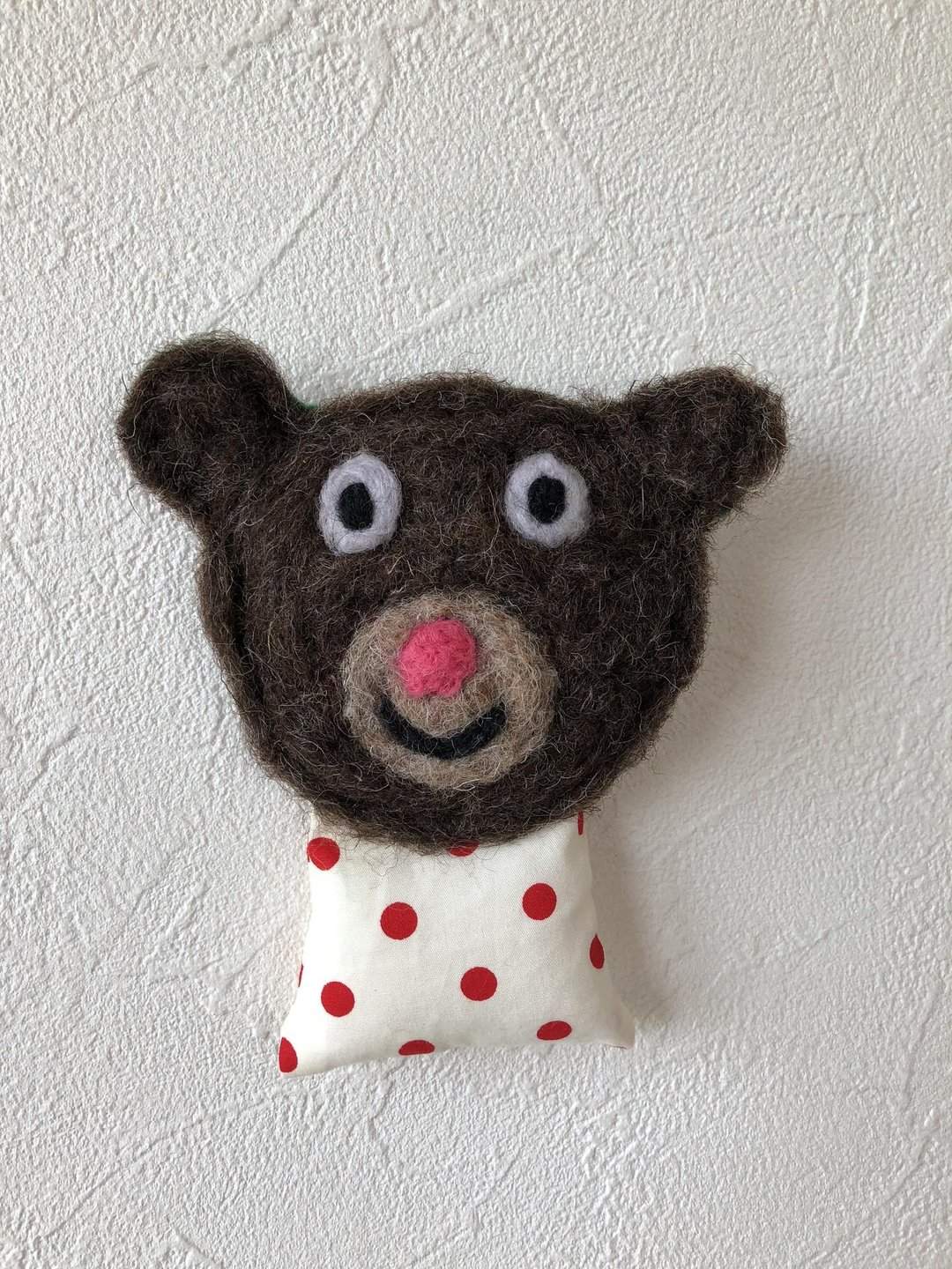 Bear brooch brown - 胸针 - 羊毛 咖啡色