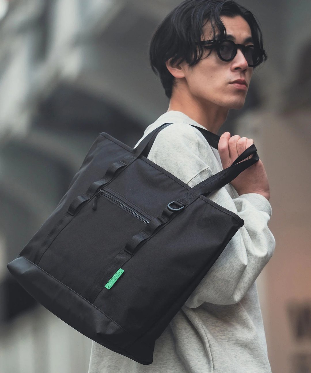 【新品预购】 KiU 600D 豹纹 防水大容量提袋 (6色) K446含发票 - 手提包/手提袋 - 其他材质 多色
