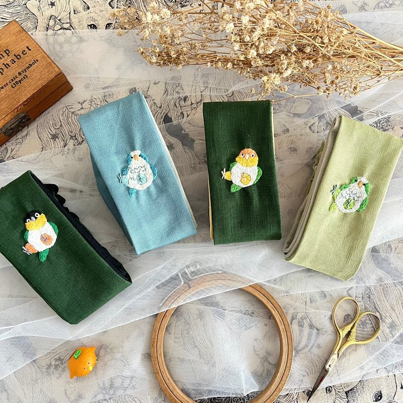 躺躺鹦鹉系列一双色蝴蝶结手刺绣发带 - 发带/发箍 - 绣线 多色