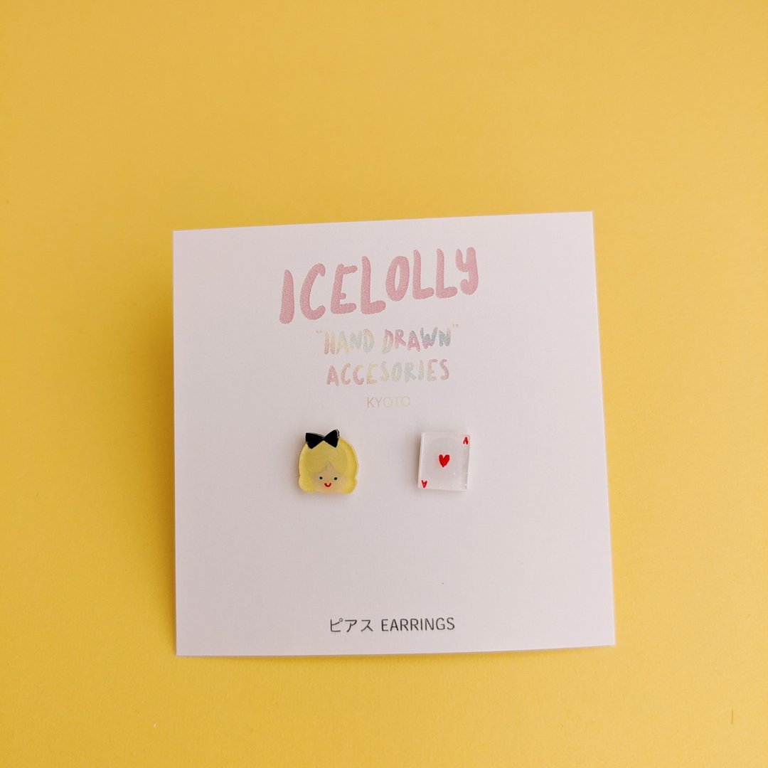 Alice in Wonderland Hand-painted Praban Earrings Clip-On - 耳环/耳夹 - 塑料 黄色