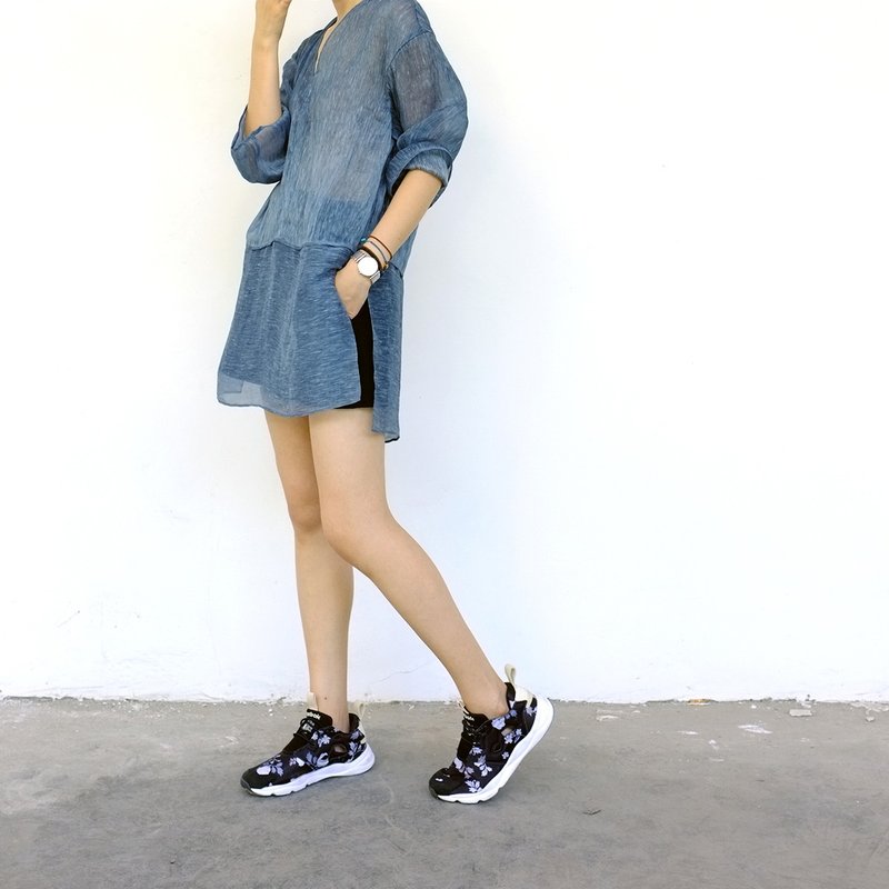 杲果/GAOGUO原创设计师女装品牌 蓝喷墨丝麻V领中长款薄透衬衫 - 女装衬衫 - 棉．麻 蓝色