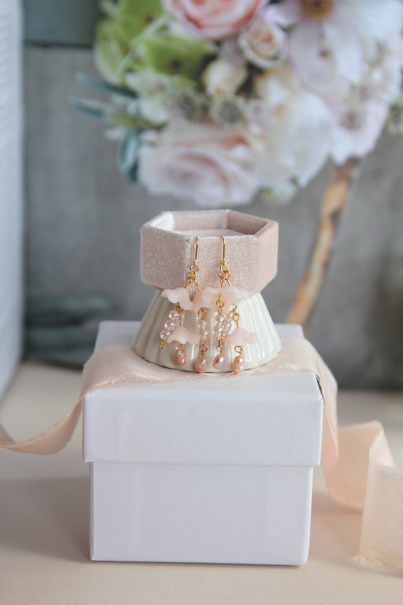 耳环 饰品 花耳环 花办耳环 流苏耳环 干花耳环 少女风 日系作品 - 耳环/耳夹 - 丝．绢 粉红色