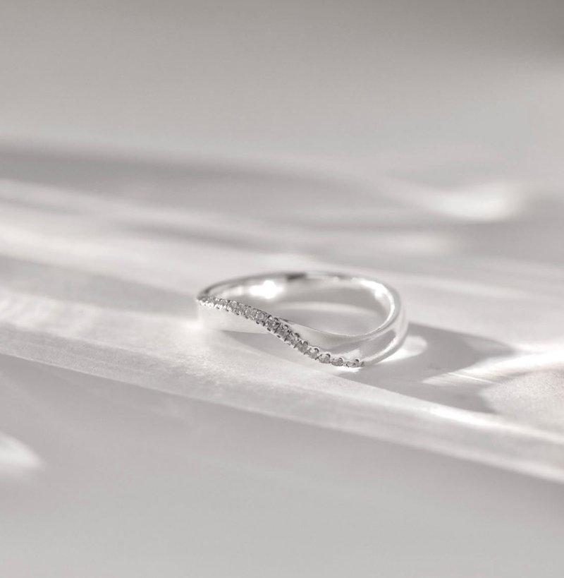 莫比戒变化版-极光 - 戒指 - 纯银 银色