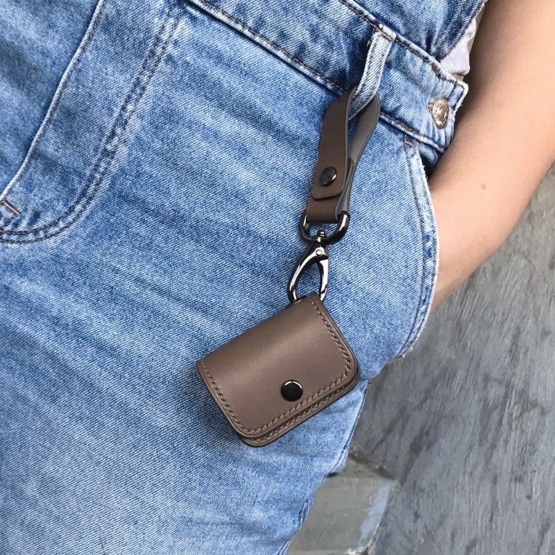 【AirPods保护套】卡其灰色植鞣牛皮/1/2/3/4/Pro3代皮革收纳套 - 耳机收纳 - 真皮 卡其色