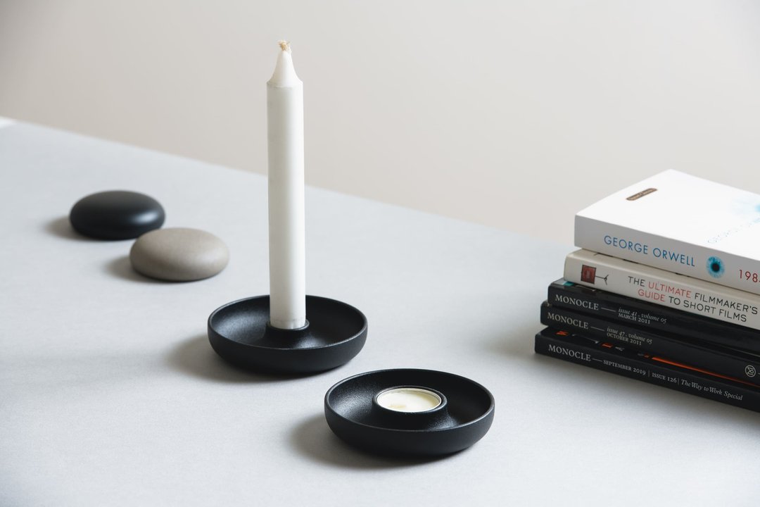 圆_蜡烛台/居家装饰 Saucer Tea Light Holder - 蜡烛/烛台 - 其他金属 黑色
