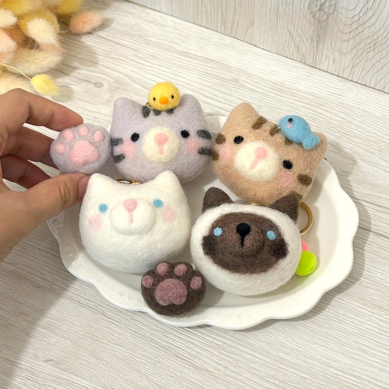 灰猫 奶茶猫 暹罗猫 白猫 羊毛毡钥匙圈 别针 发饰 疗愈 送礼 - 钥匙链/钥匙包 - 羊毛 多色