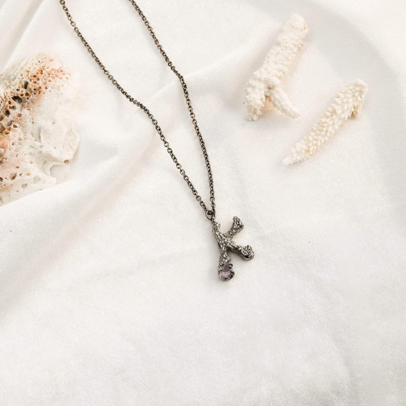 Alphabet pendant K letter - 项链 - 铜/黄铜 