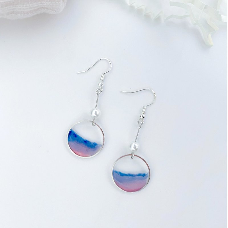 【手工耳环】余光倒影 耳环 | 约会必备 | 蓝紫渐层 气质母亲节毕 - 耳环/耳夹 - 树脂 紫色