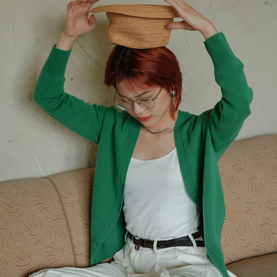 奶油綠 羊毛軟糯V領排扣開衫毛衣 休閑質感輕薄保暖針織外套上裝 - 女装针织衫/毛衣 - 羊毛 绿色
