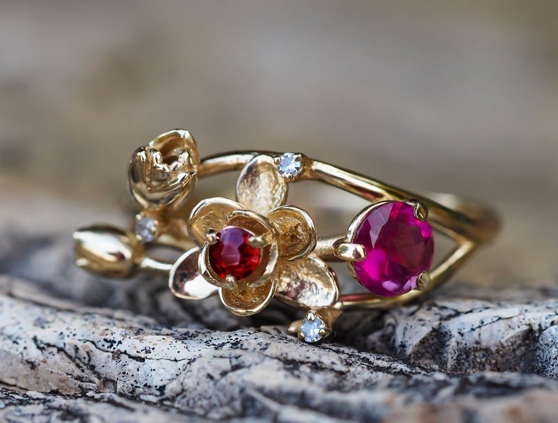 14 kt  gold ring with ruby, garnet and diamonds. Wild Orchid gold ring. - 戒指 - 贵金属 金色