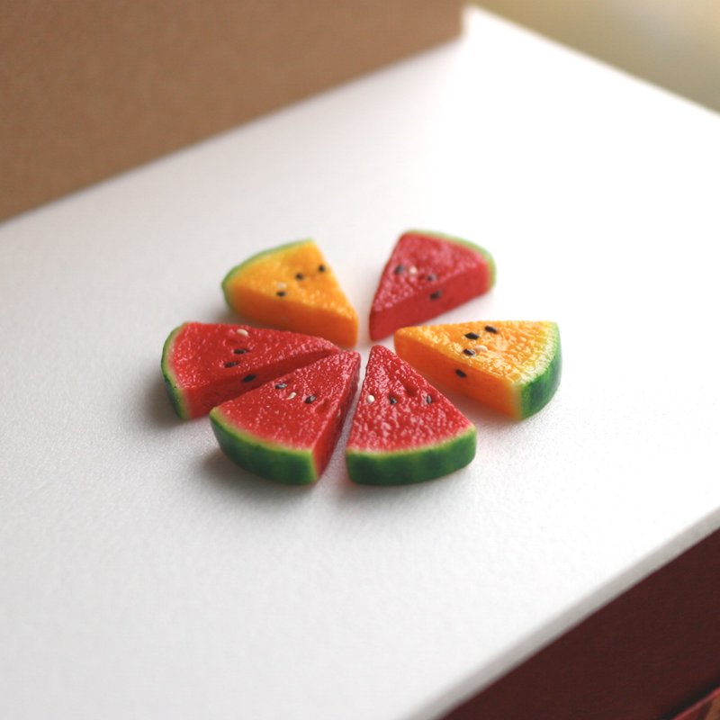 西瓜 三角西瓜片 耳环 吊饰 六分娃可用 仿真食物 夏日 スイカ - 耳环/耳夹 - 粘土 红色