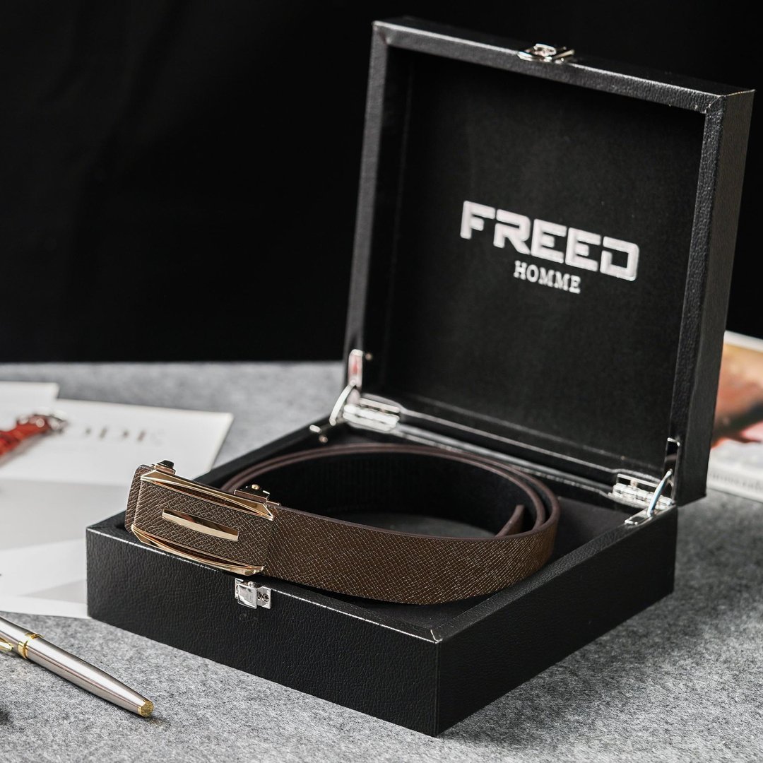 【FREED】金色方扣咖啡色真皮皮带 商务送礼 - 皮带/腰带 - 真皮 咖啡色