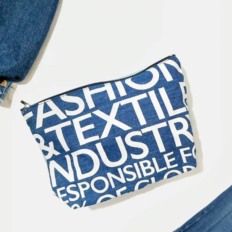 丹宁印刷化妆包 - 化妆包/杂物包 - 棉．麻 