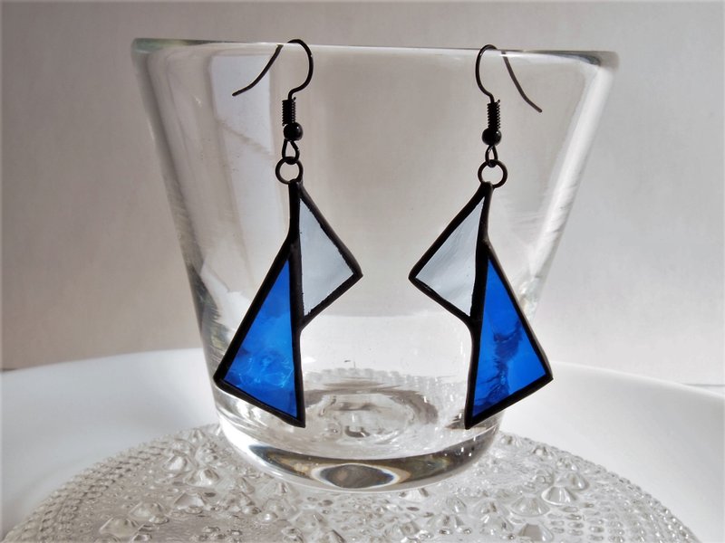 [Mosaic Earrings: Blue] Pierced Stained Glass - 耳环/耳夹 - 玻璃 蓝色