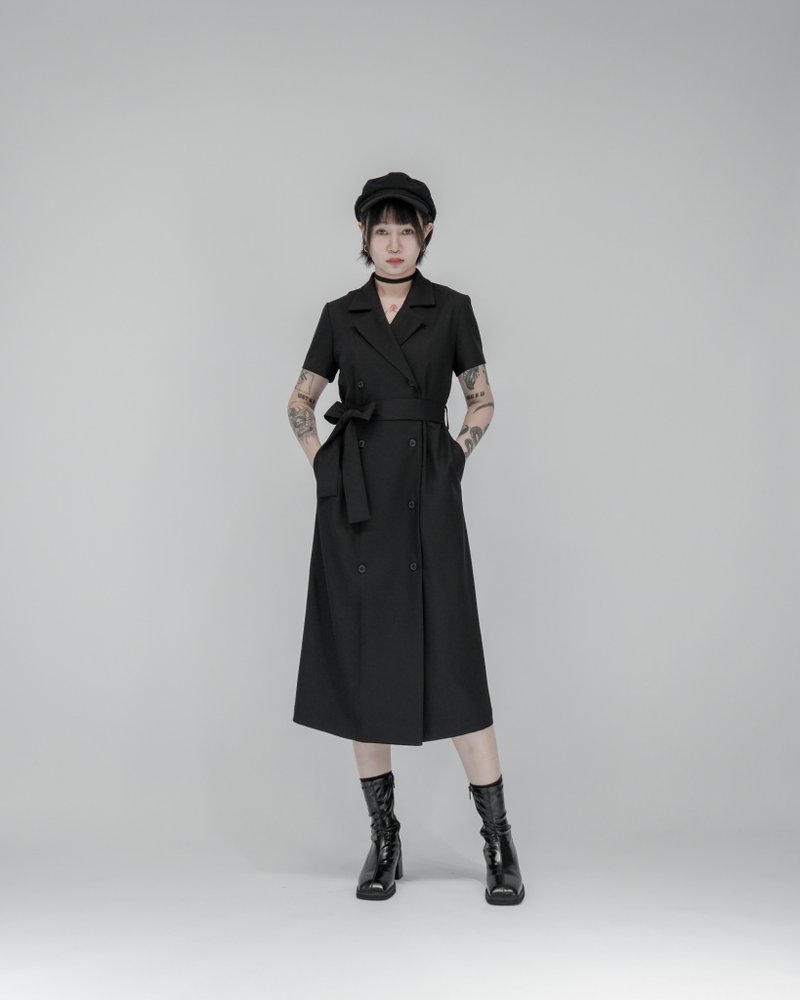 MUKK DESIGN 半袖双排扣西装领洋装 - 洋装/连衣裙 - 聚酯纤维 黑色