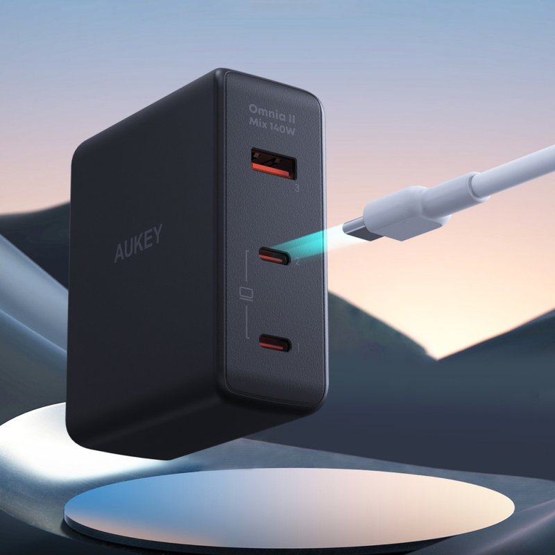 AUKEY Omnia II Mix 140W PA-B7O 氮化镓 PD快充充电器 - 手机配件 - 塑料 黑色