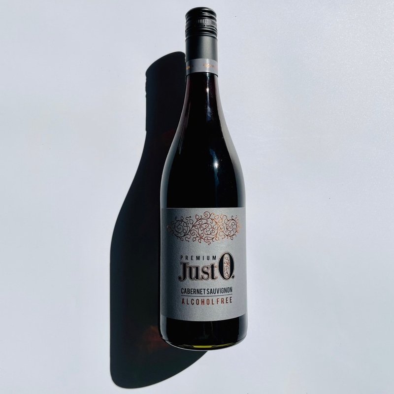 德国 Just 0. 就是零酒精卡本内红葡萄醇酿饮 无酒精红酒 - 果汁/蔬果汁 - 玻璃 紫色