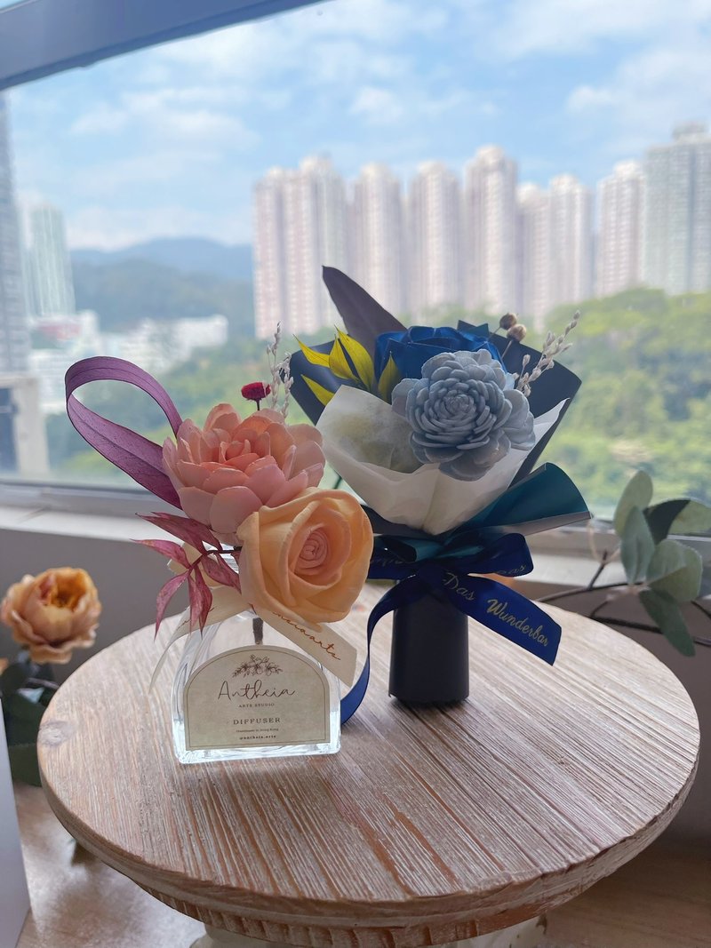 【香港花艺工作室】索拉花扩香瓶礼盒 - 香薰/精油/线香 - 植物．花 粉红色