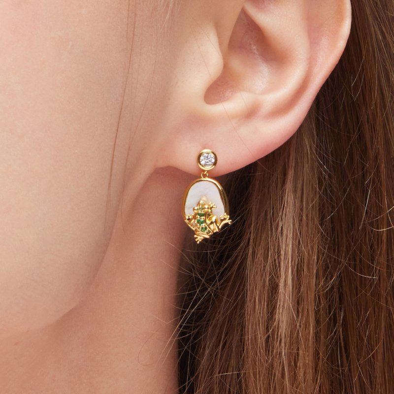 手工青蛙吊墜耳環 抗過敏 輕巧 925純銀手工動物珠寶 - 耳环/耳夹 - 纯银 