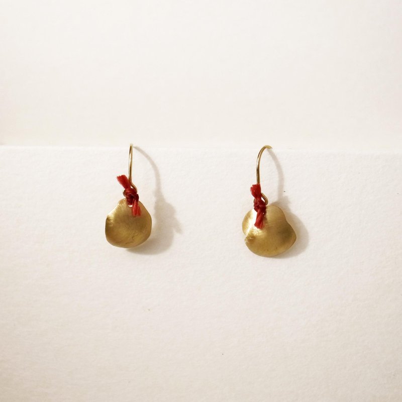 微风18K金钩状耳针单红色左右一对女简约 - 耳环/耳夹 - 贵金属 金色