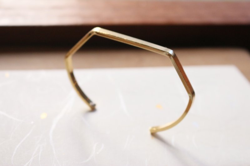 <☞ HAND IN HAND ☜> 黄铜-喝采 手环 (0899) - 手链/手环 - 其他金属 金色