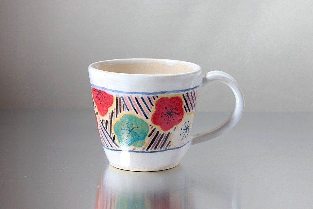 Plum and diagonal pattern mug - 咖啡杯/马克杯 - 陶 白色