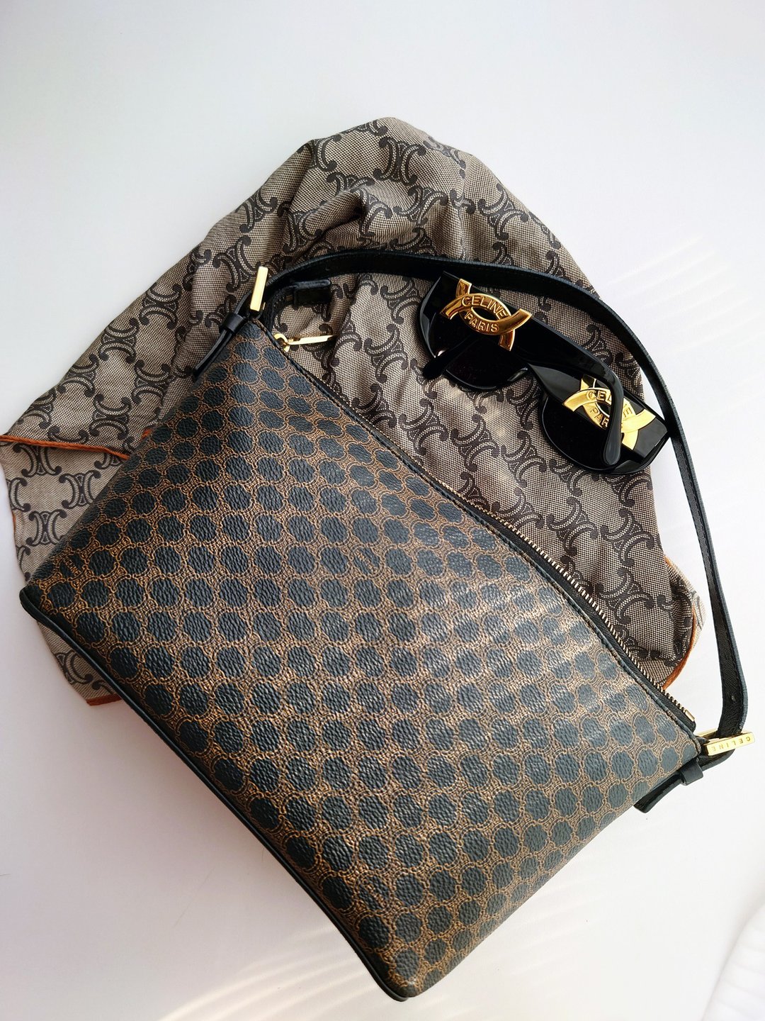 中古美品 CELINE 黑花化妆包饭盒包手提包单肩包腋下包手拿包单肩 - 手提包/手提袋 - 防水材质 黑色