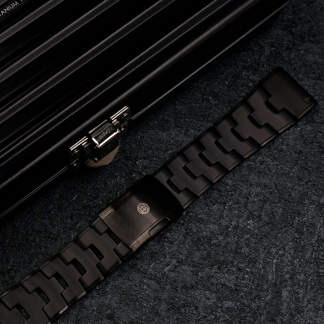 GARMIN 22mm 专用钛表带 II - Quickfit系统专用- 黑色 PVD -TIGT - 表带 - 其他金属 黑色