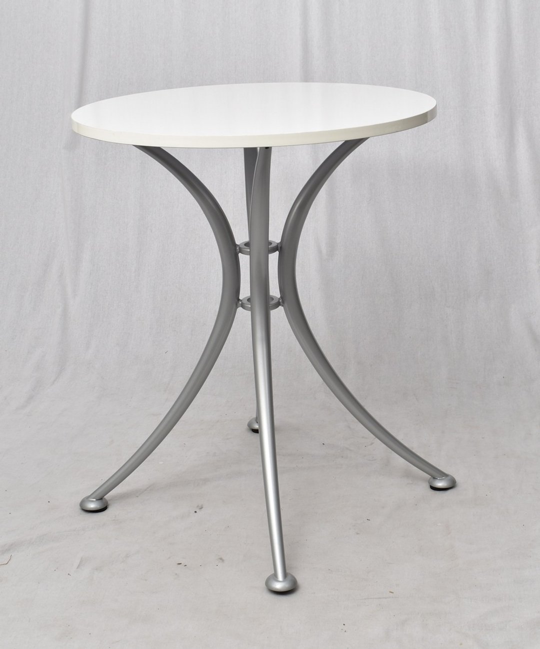 Part Table 80 圆桌 银狐色桌脚 洽谈桌 咖啡桌 - 餐桌/书桌 - 其他金属 银色