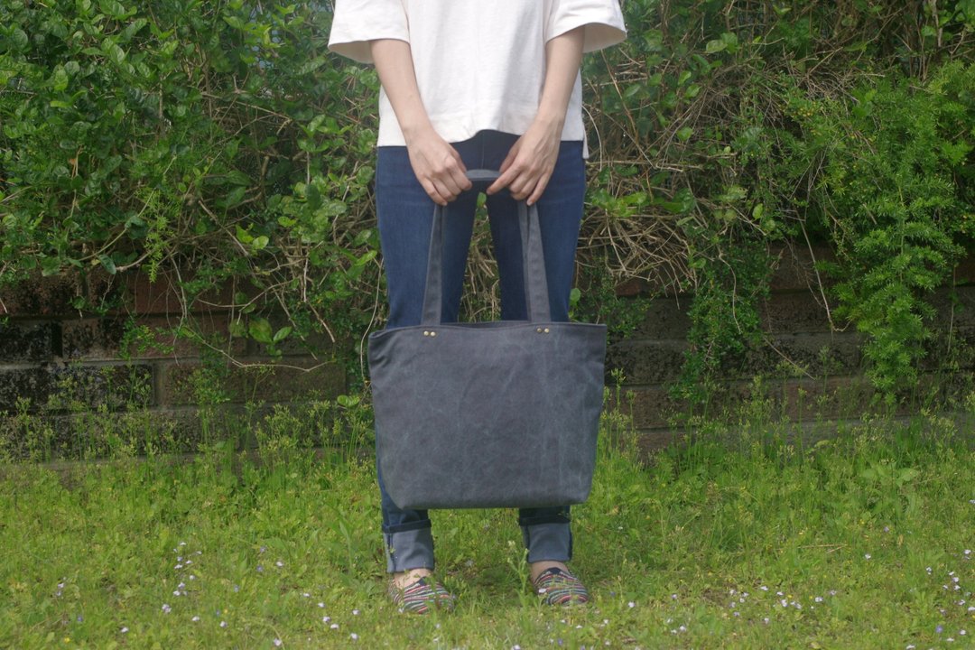 绝对超值------经典托特包 石洗帆布 黑 - 侧背包/斜挎包 - 棉 