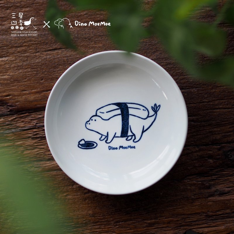 插画师青花瓷系列【Dino MoeMoe联名款】刺刺玉子烧小圆碟 - 浅碟/小碟子 - 瓷 白色