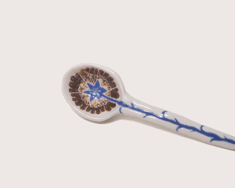 陶瓷 送来一朵花汤匙 Ceramic Spoon I 旧款 - 餐刀/叉/匙组合 - 陶 咖啡色