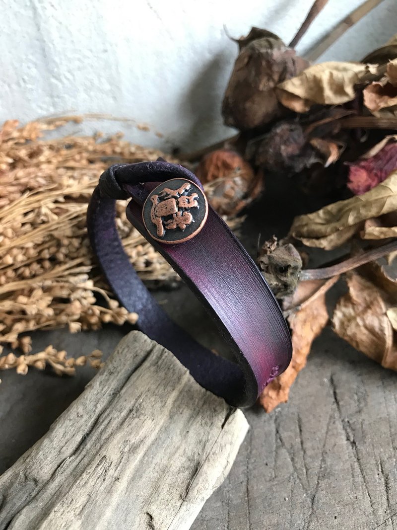 atwill【 SHAPE 】手工原生刷色钉扣牛皮手环/深紫x红古铜 - 手链/手环 - 真皮 