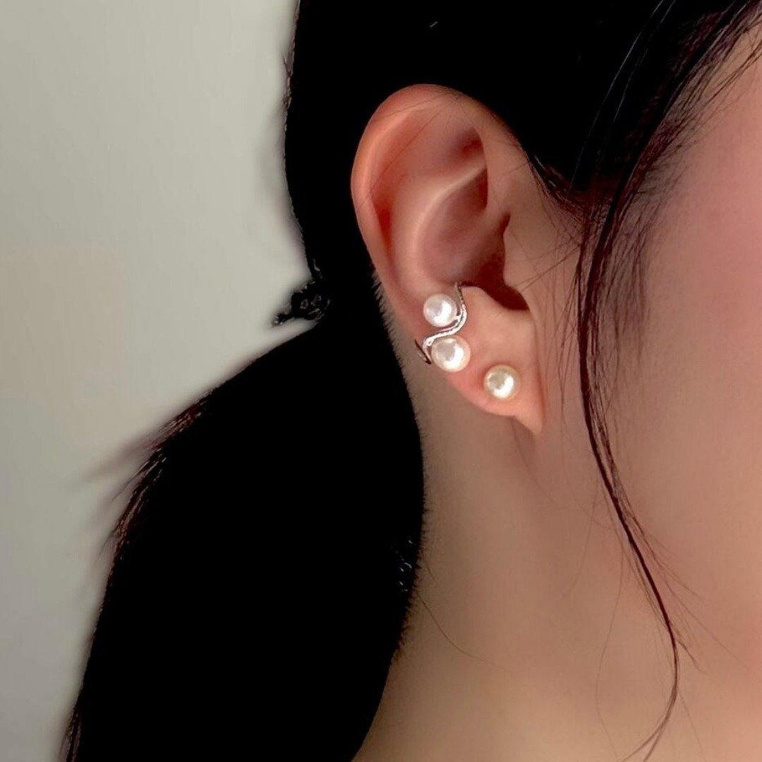 纯银 耳骨夹 亦可作尾戒 日本Akoya珍珠 曲线美 雾面 日本珍珠 pearl earcuff 珍珠耳骨夹 진주이어커프 - 耳环/耳夹 - 珍珠 