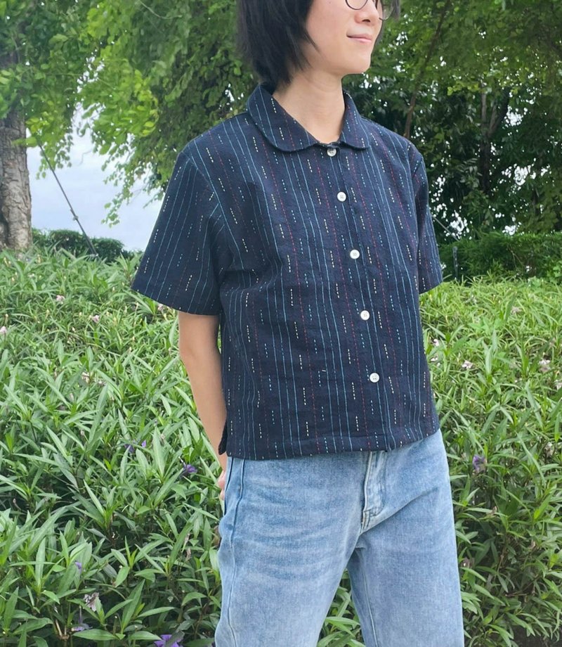 Navy shirt with peter pan collar - 女装衬衫 - 棉．麻 蓝色